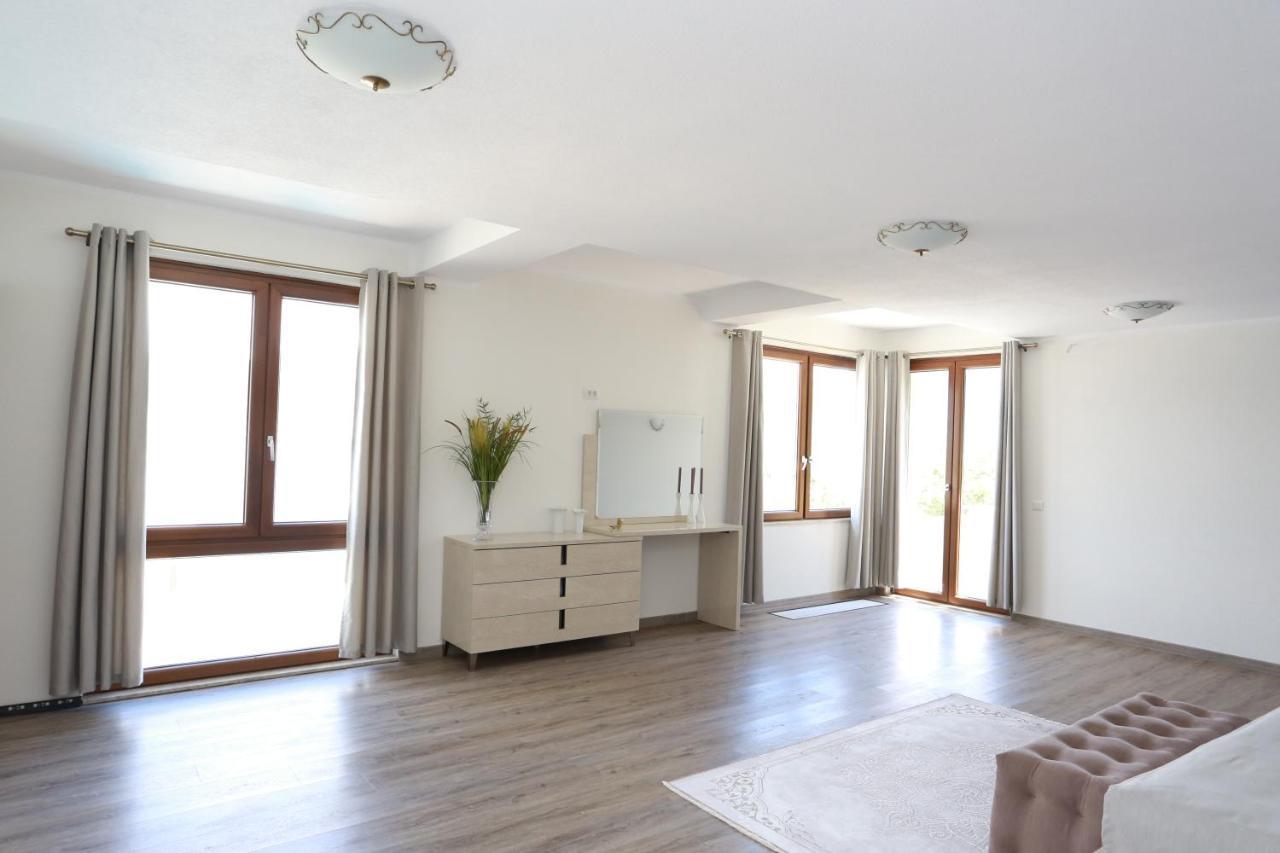 Villa Semiramis Tivat Kültér fotó